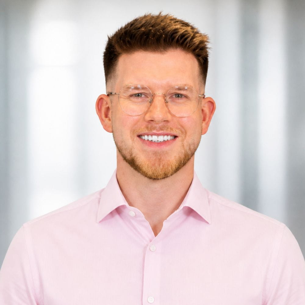 Portrait: IT-Kopf Ansprechpartner im professionellen Auftritt